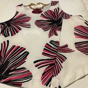 Floral Print overlay Women's Top size medium / large